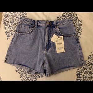 Zara women’s blue denim shorts. Size 8.